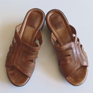 Clarks Artisan Slip-on Wedge Sandal 7.5